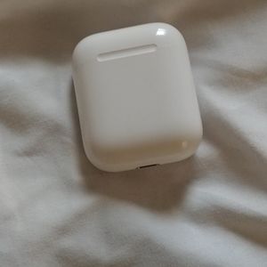 Charging Airpod case